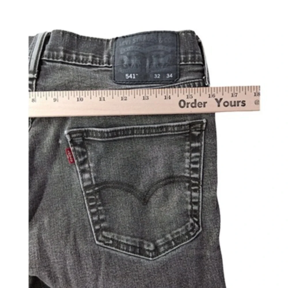 Levis pre owned